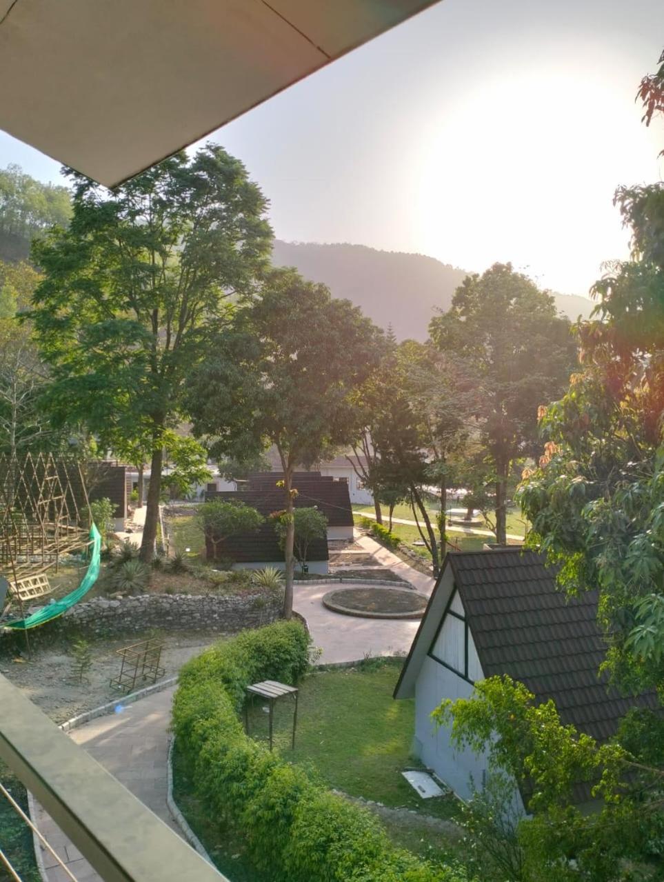 Welcomheritage Tarangi Ramganga Resort Marchula Экстерьер фото