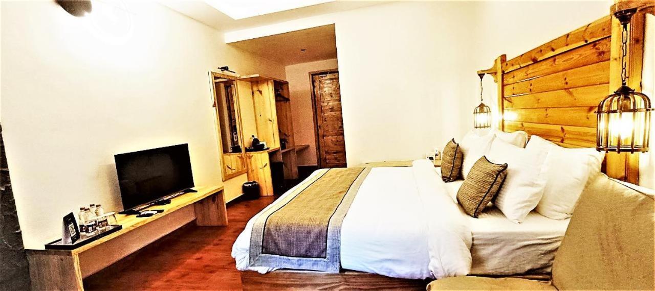 Welcomheritage Tarangi Ramganga Resort Marchula Экстерьер фото